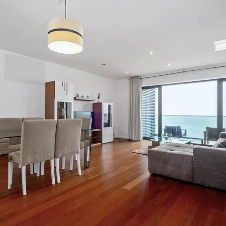 Ocean Vista- T2 Funchal * فونشال